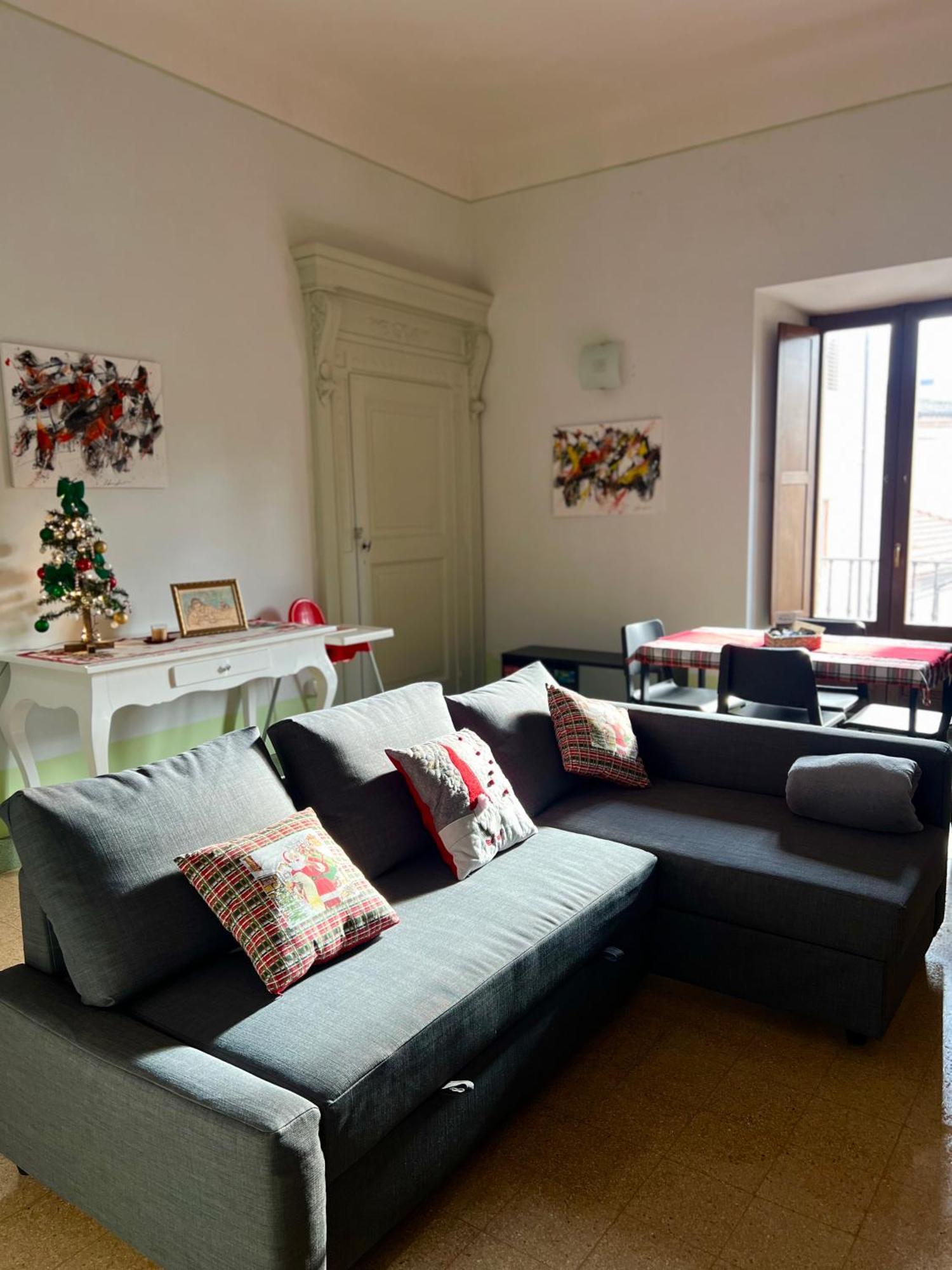 Regina D'Aragona Casa Vacanze 술모나 외부 사진