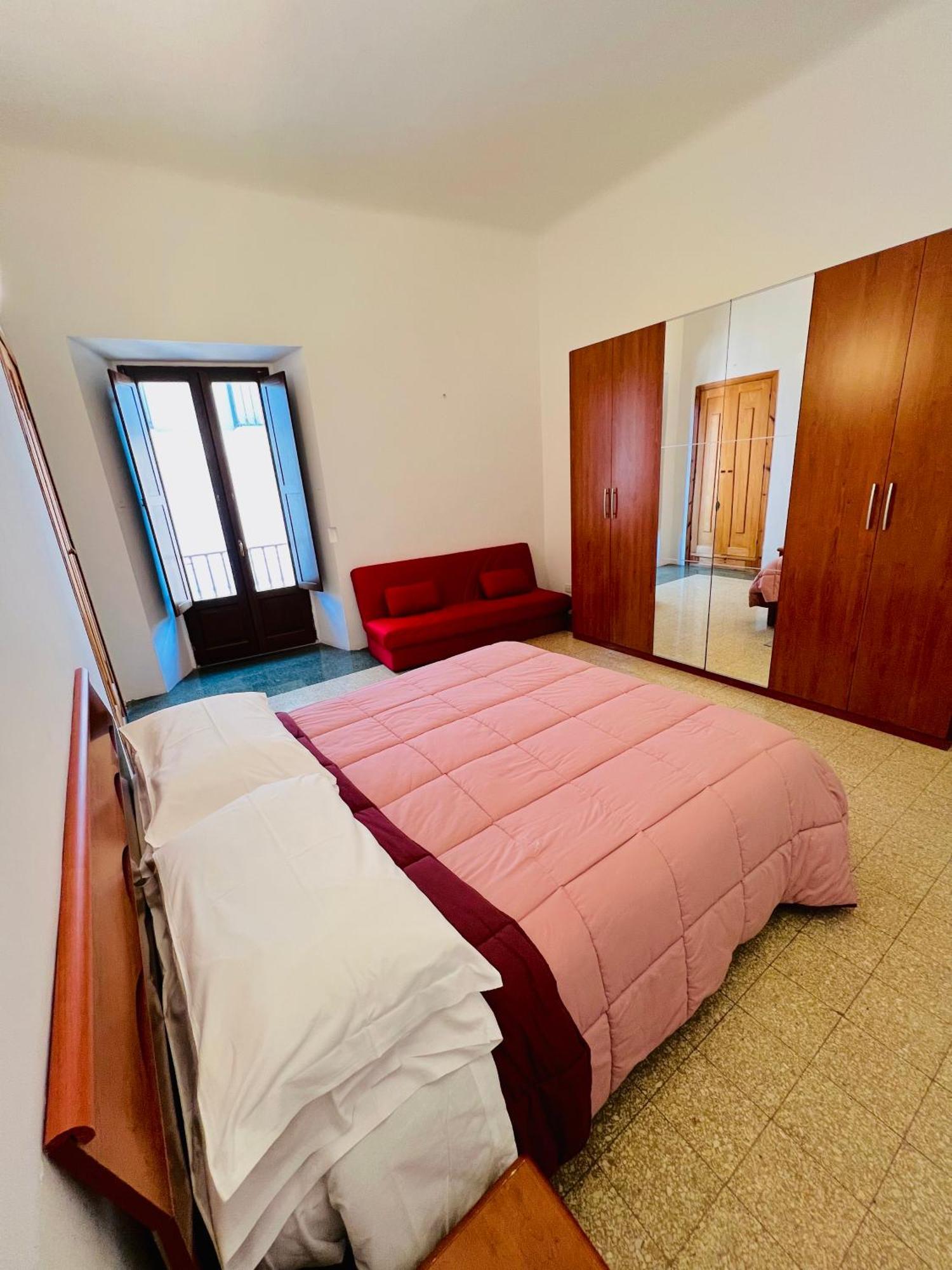 Regina D'Aragona Casa Vacanze 술모나 외부 사진